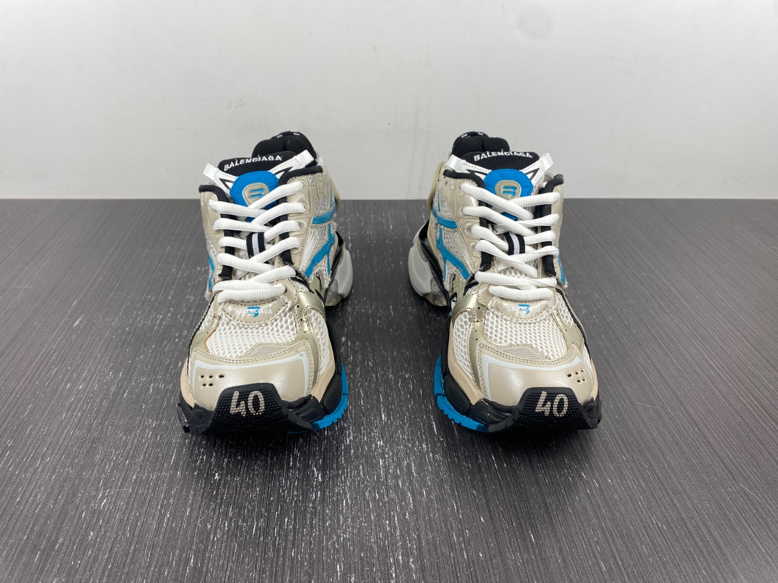 Ba*len*cia*ga runner sneaker