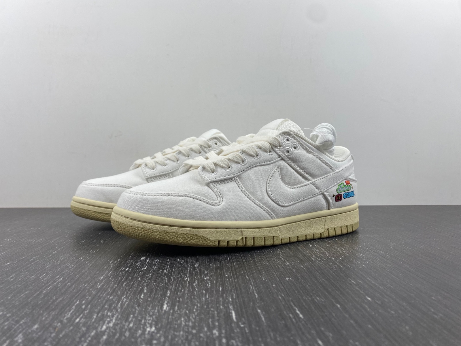 nike dunk low se the future is equal (women''s) fd0868-133