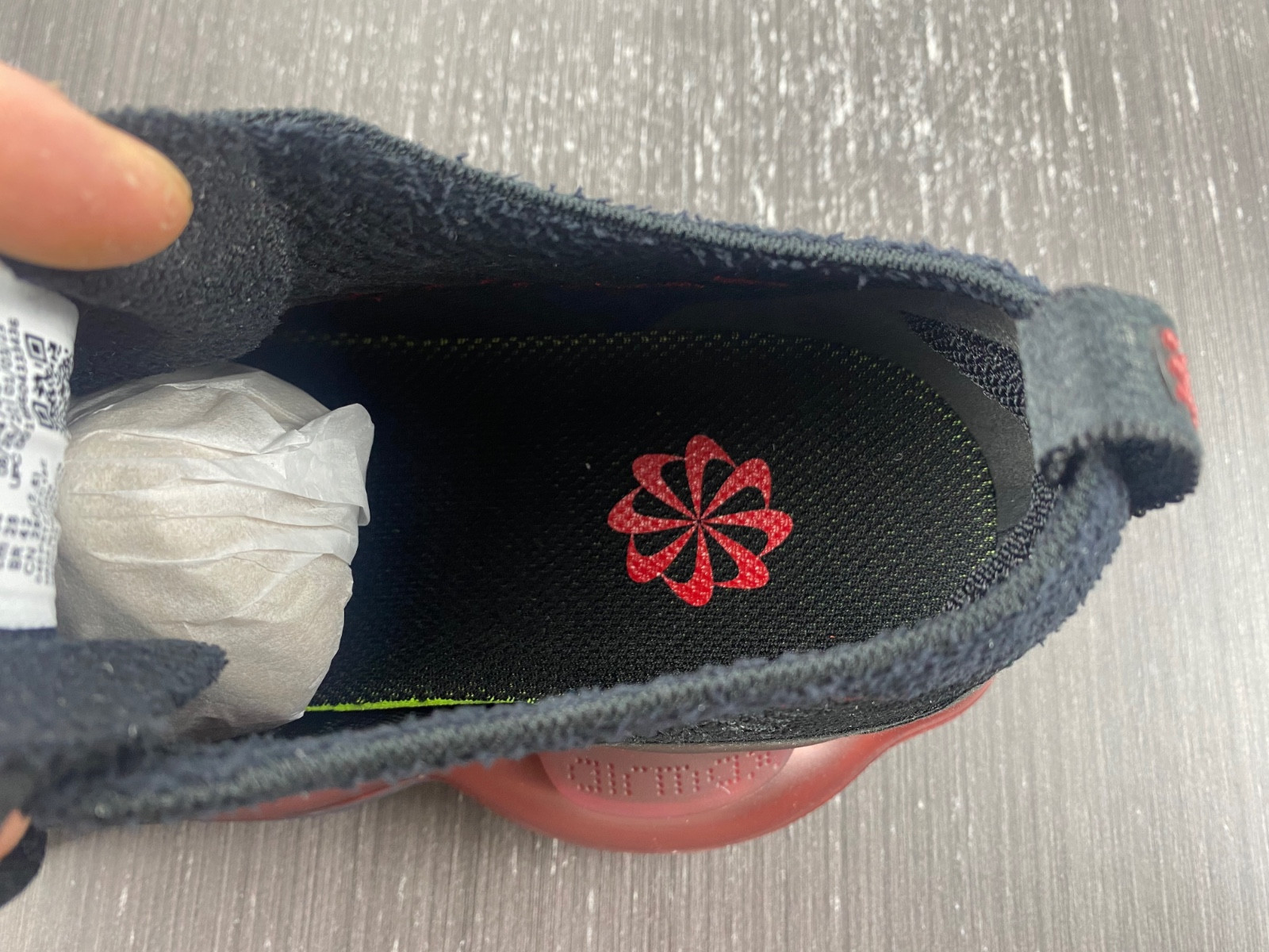 nike air max scorpion black red dj4701-004