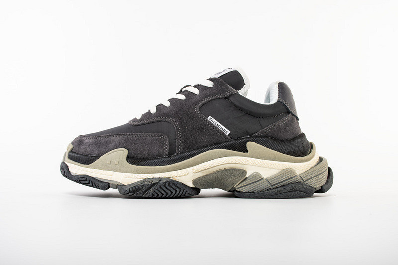 Ba*len*cia*ga triple s 2.0 536737w09011259