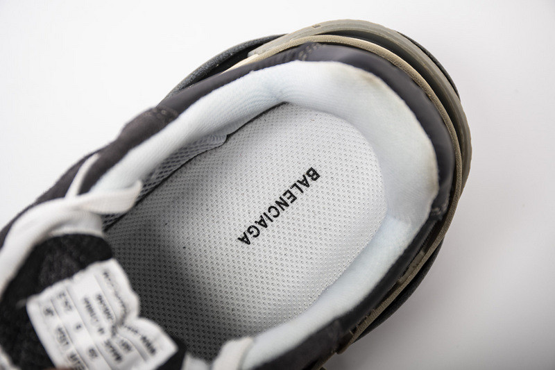 Ba*len*cia*ga triple s 2.0 536737w09011259