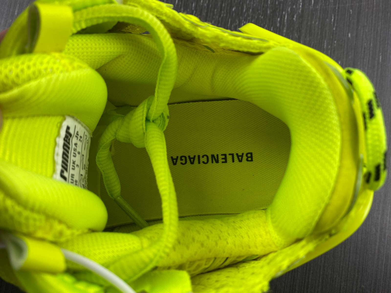 Ba*len*cia*ga 7.0 runner sneaker