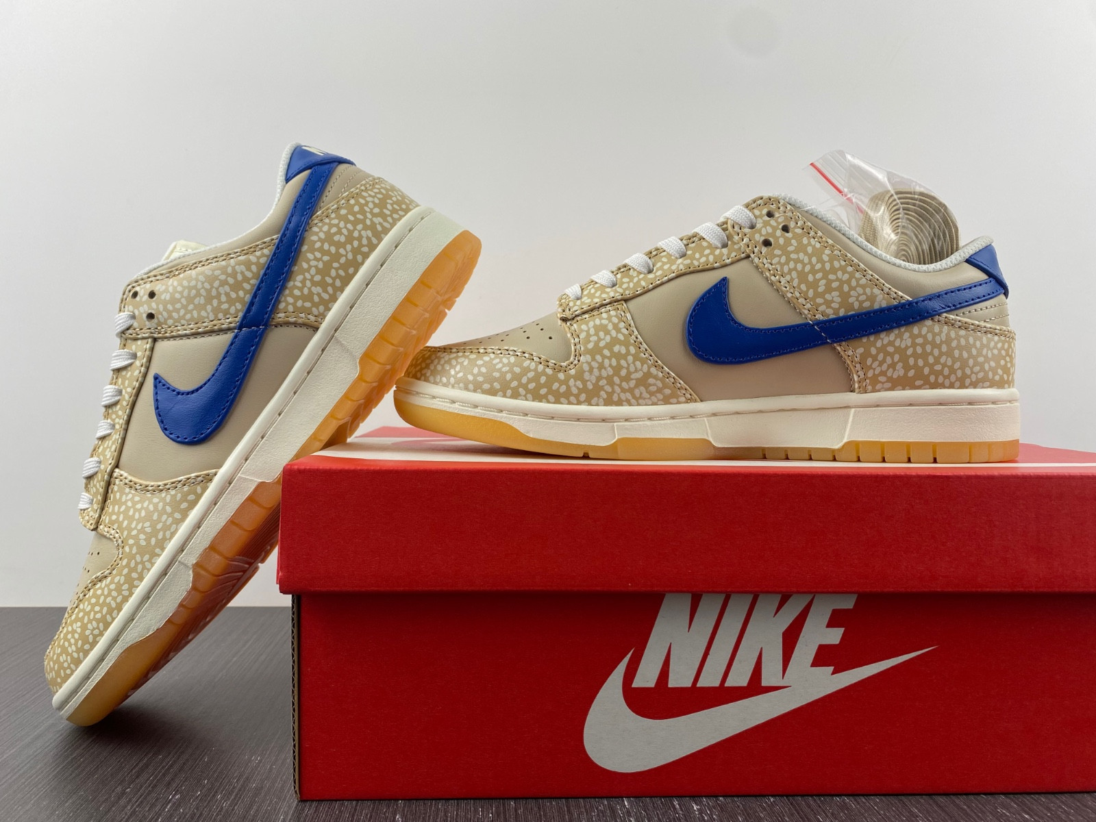 nike dunk low sesame dz4853-200