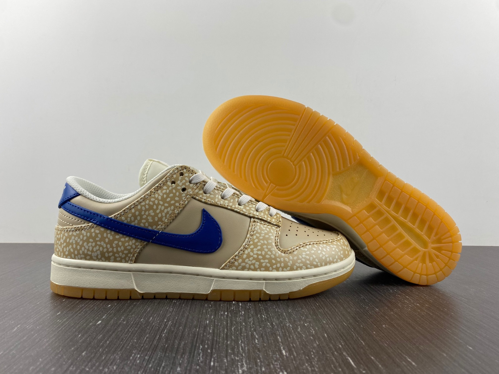 nike dunk low sesame dz4853-200