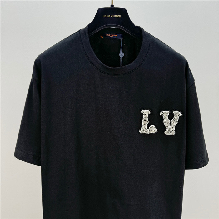 lwe t shirt