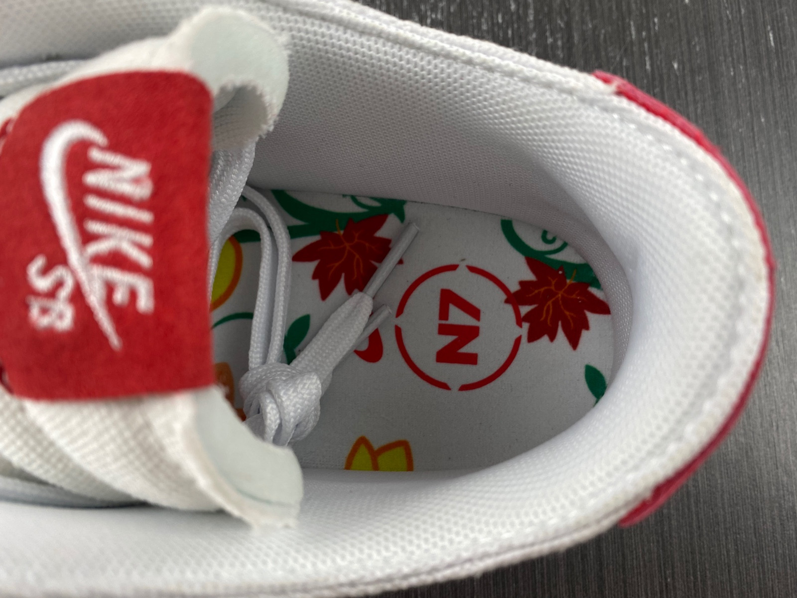 nike sb dunk low decon n7 white red fd6951-700