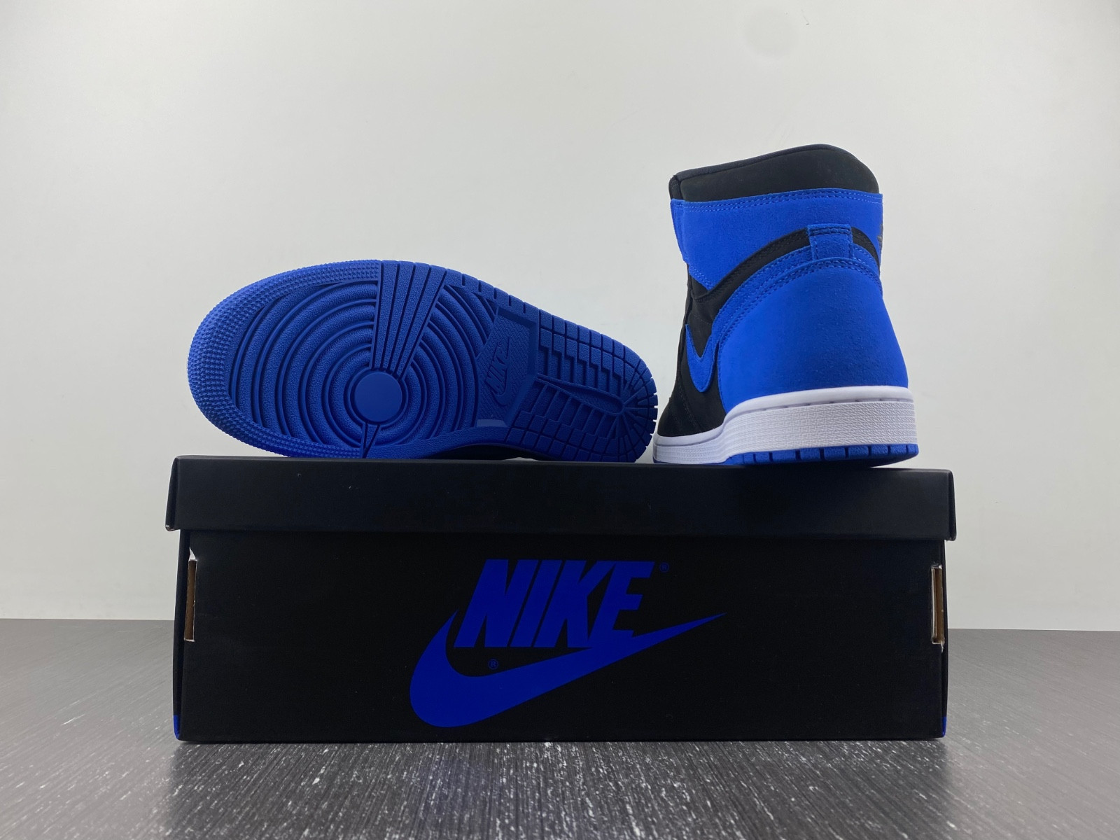 air jordan 1 royal suede dz5485-042