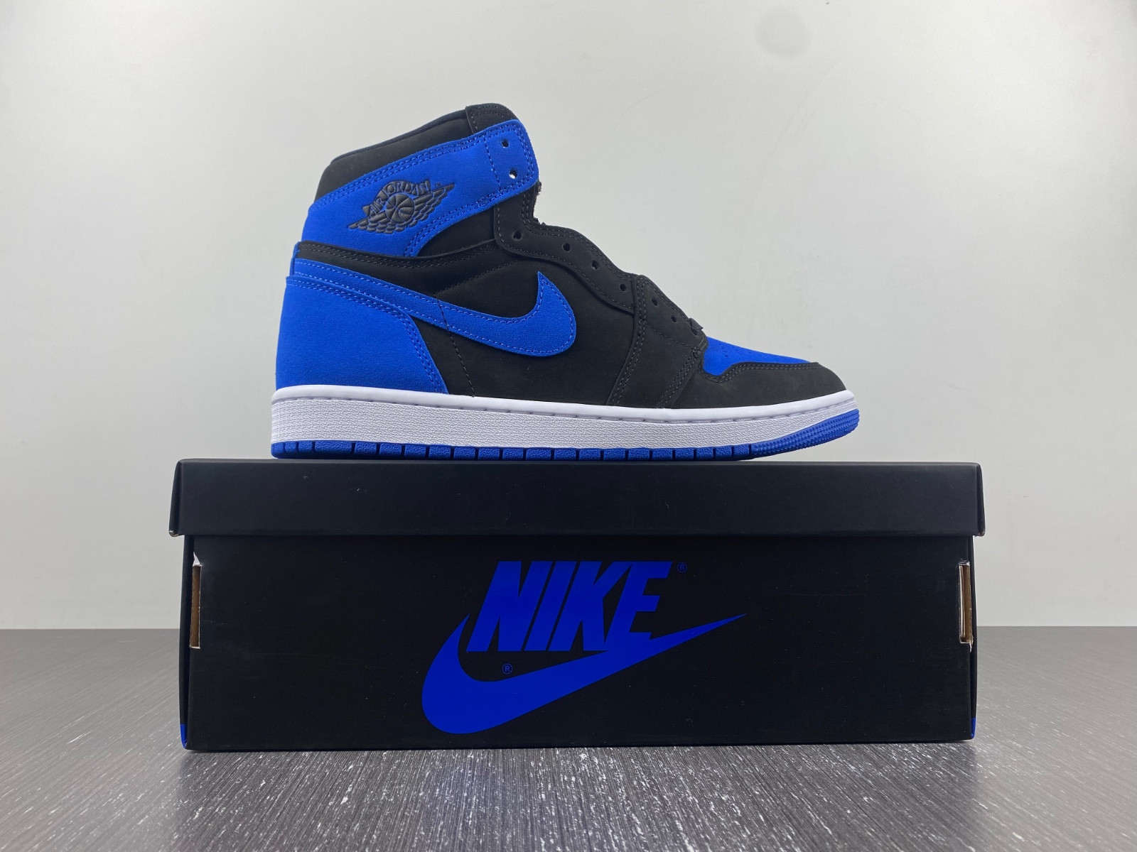 air jordan 1 royal suede dz5485-042