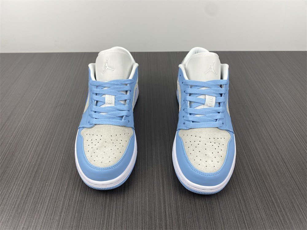 air jordan 1 low university blue wmns dc0774-050