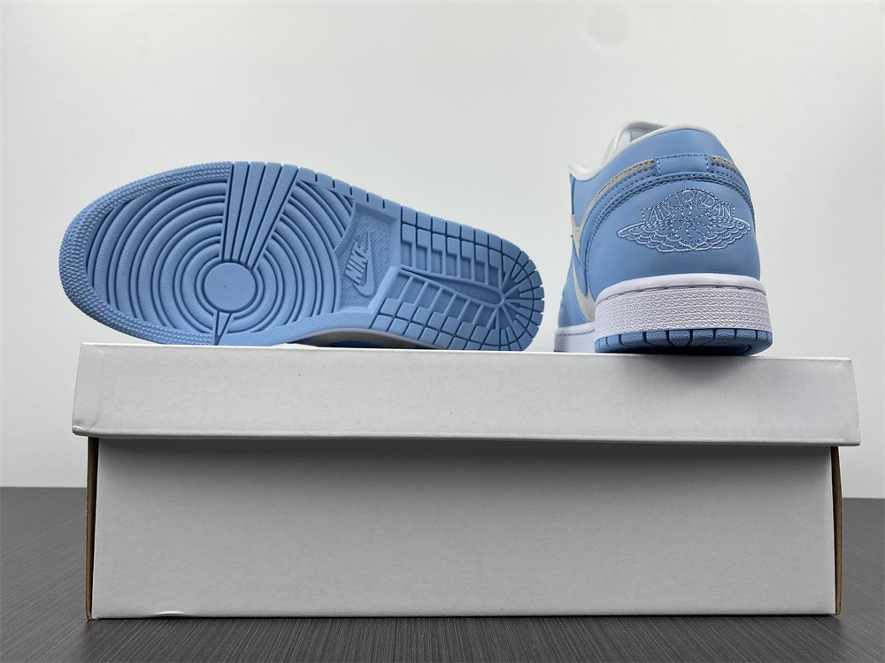air jordan 1 low university blue wmns dc0774-050