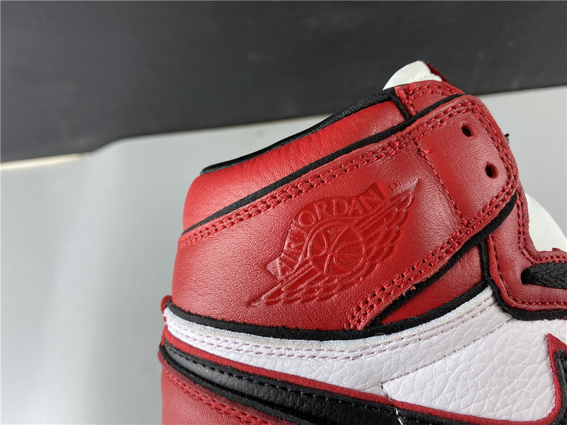 air jordan 1 bloodline 2.0 555088-129