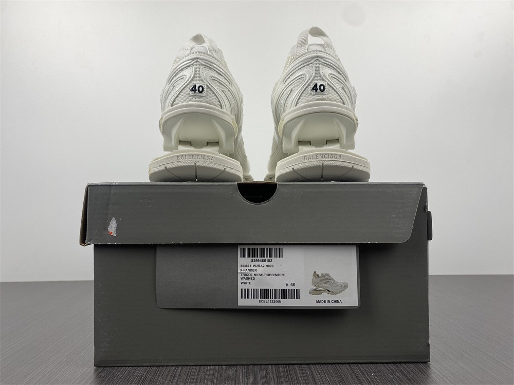 Ba*len*cia*ga x-pander 6.0 white