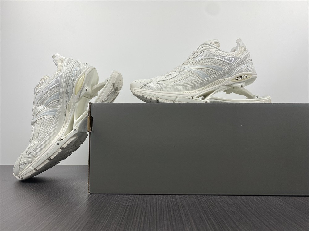Ba*len*cia*ga x-pander 6.0 white