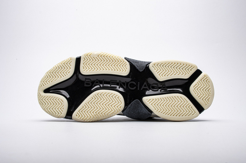 Ba*len*cia*ga triple s 524039 w09oh 7080