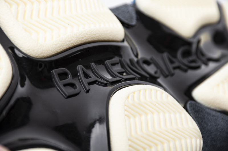 Ba*len*cia*ga triple s 524039 w09oh 7080