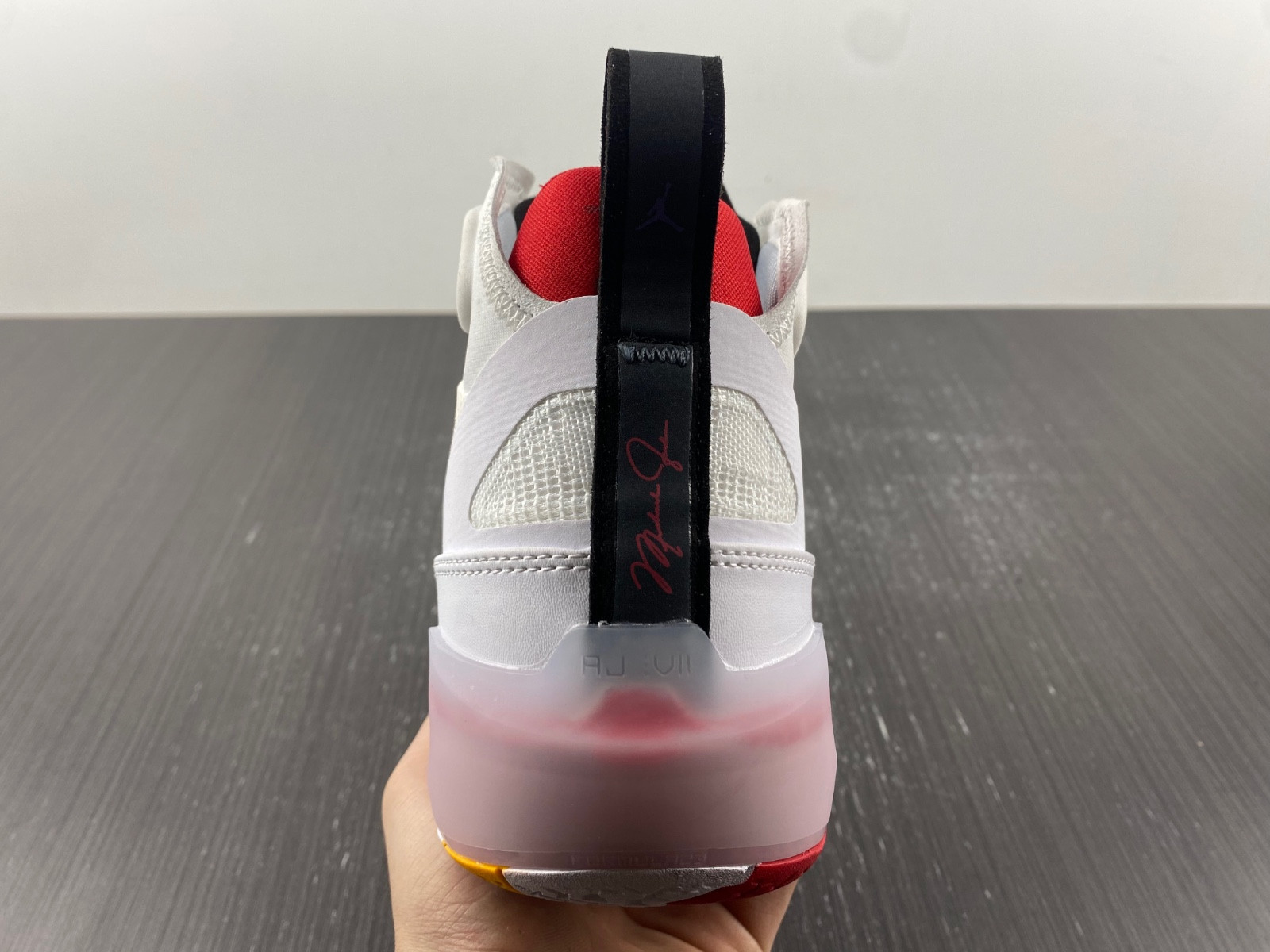 jordan 37 hare dd6958-160