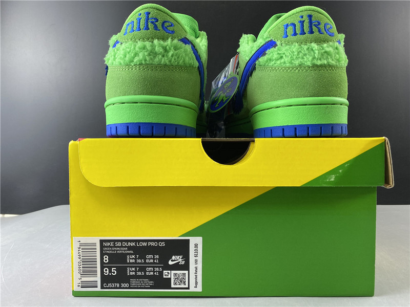 dead x nike sb dunk low“ green bear” cj5378-300