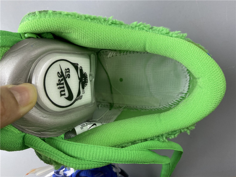 dead x nike sb dunk low“ green bear” cj5378-300