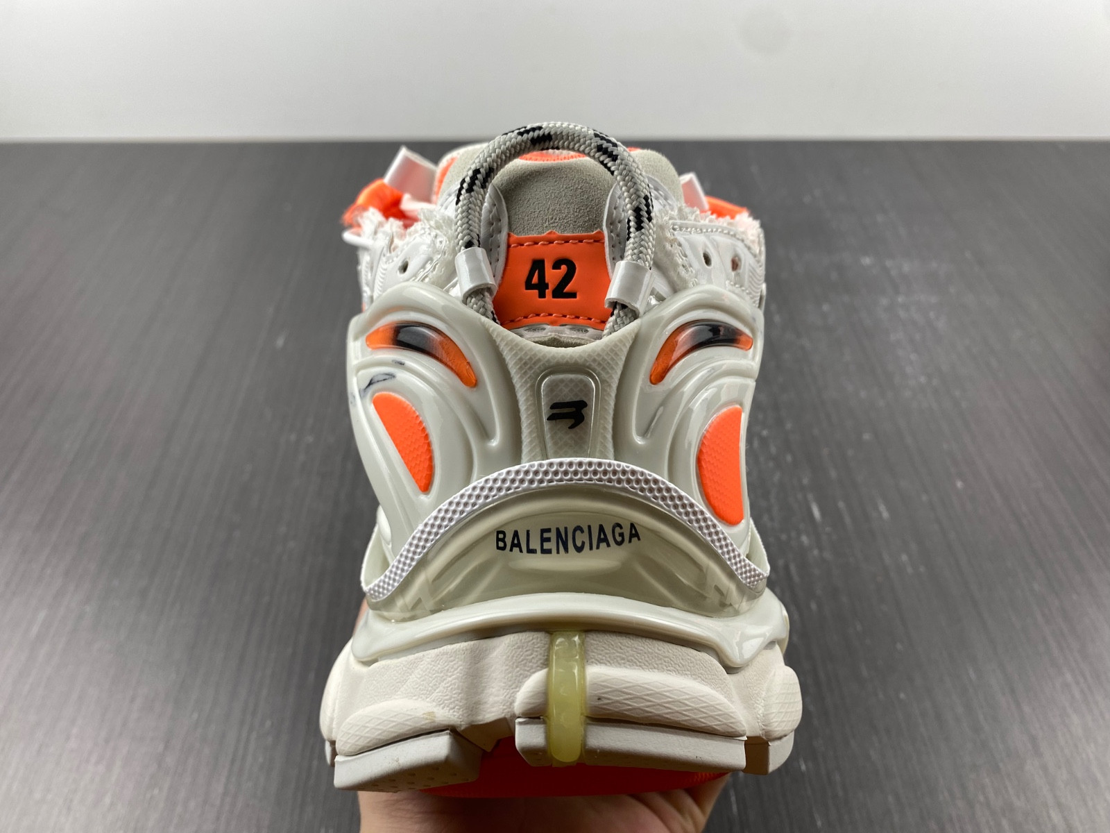 Ba*len*cia*ga runner sneaker 677403w3rbm9770