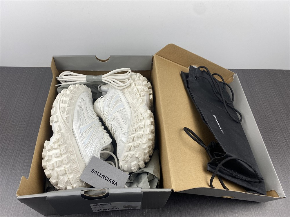 Ba*len*cia*ga defender sneaker