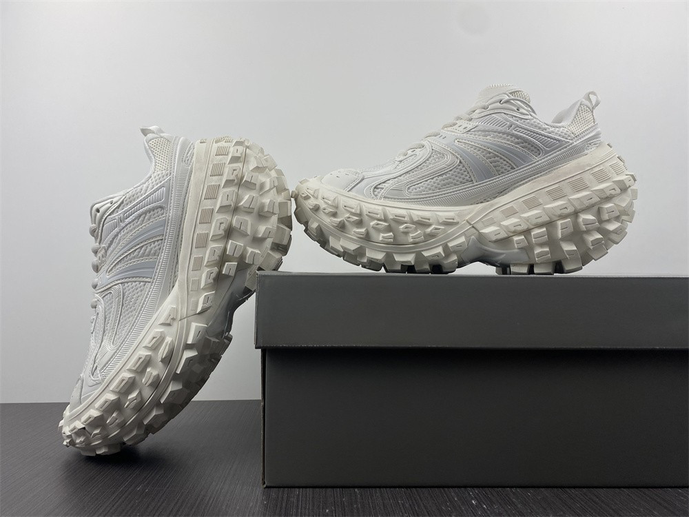 Ba*len*cia*ga defender sneaker