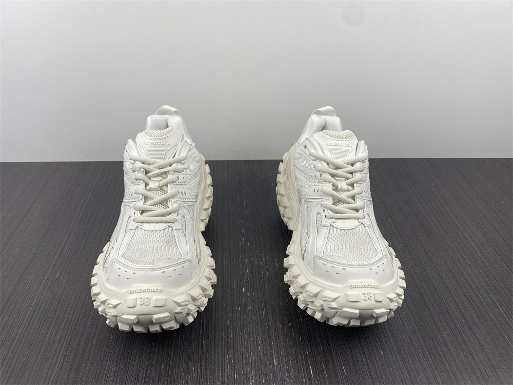 Ba*len*cia*ga defender sneaker