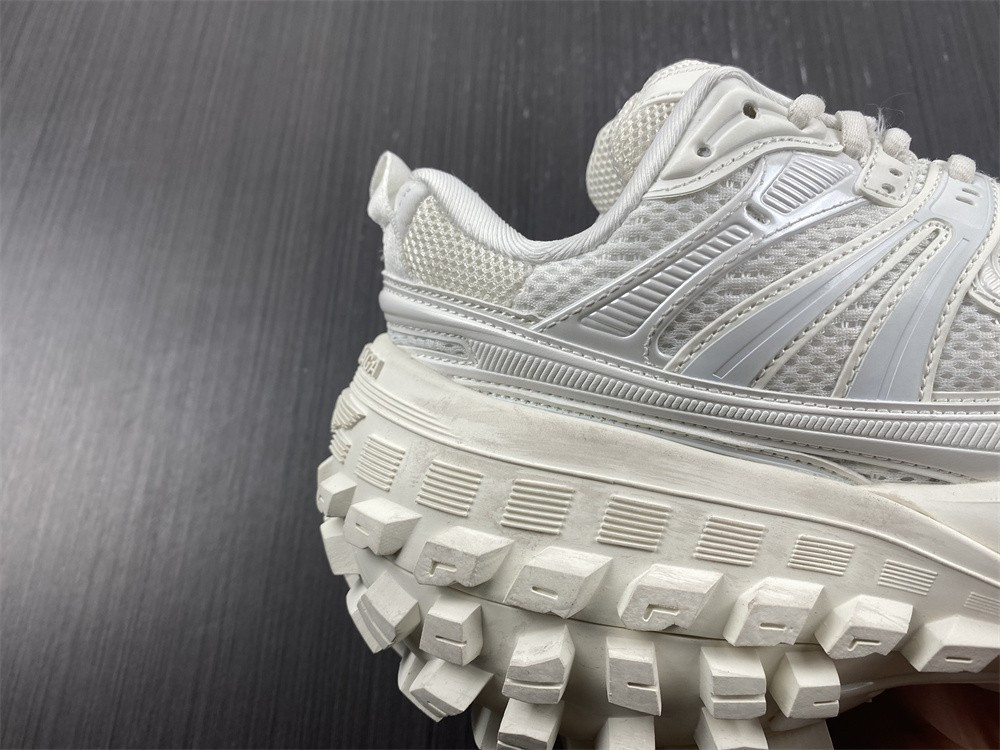 Ba*len*cia*ga defender sneaker