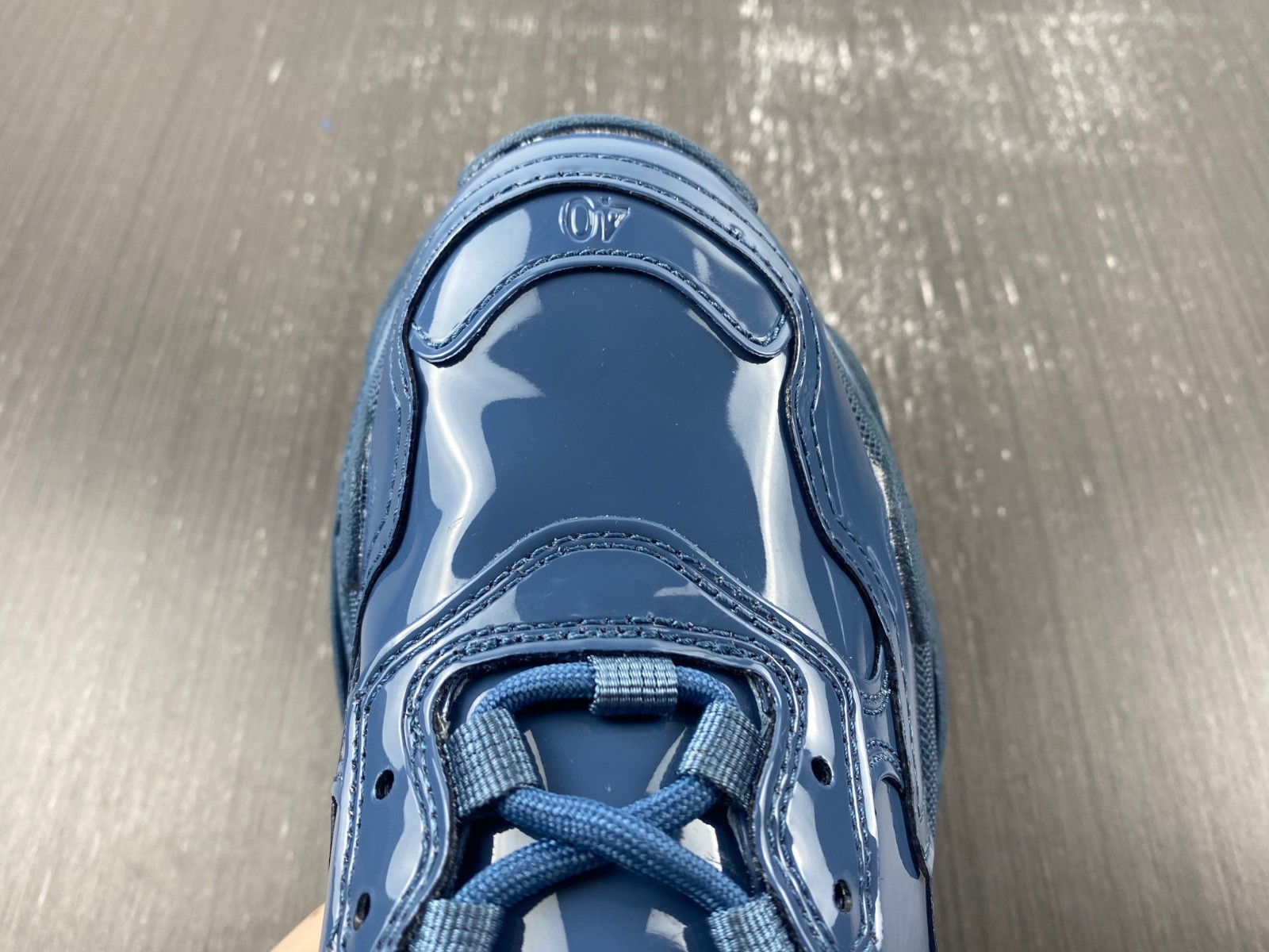 Ba*len*cia*ga triple s