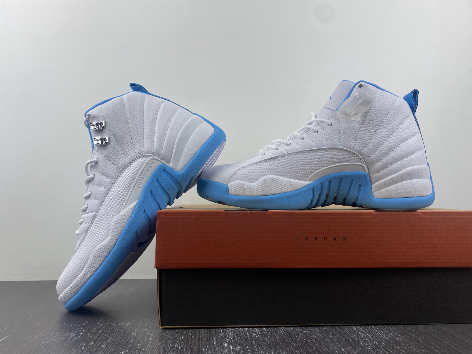 air jordan 12 retro women’s 