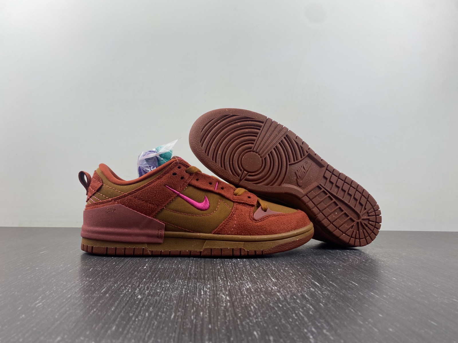 nike dunk low disrupt 2 desert bronze pink prime (w) dh4402-200