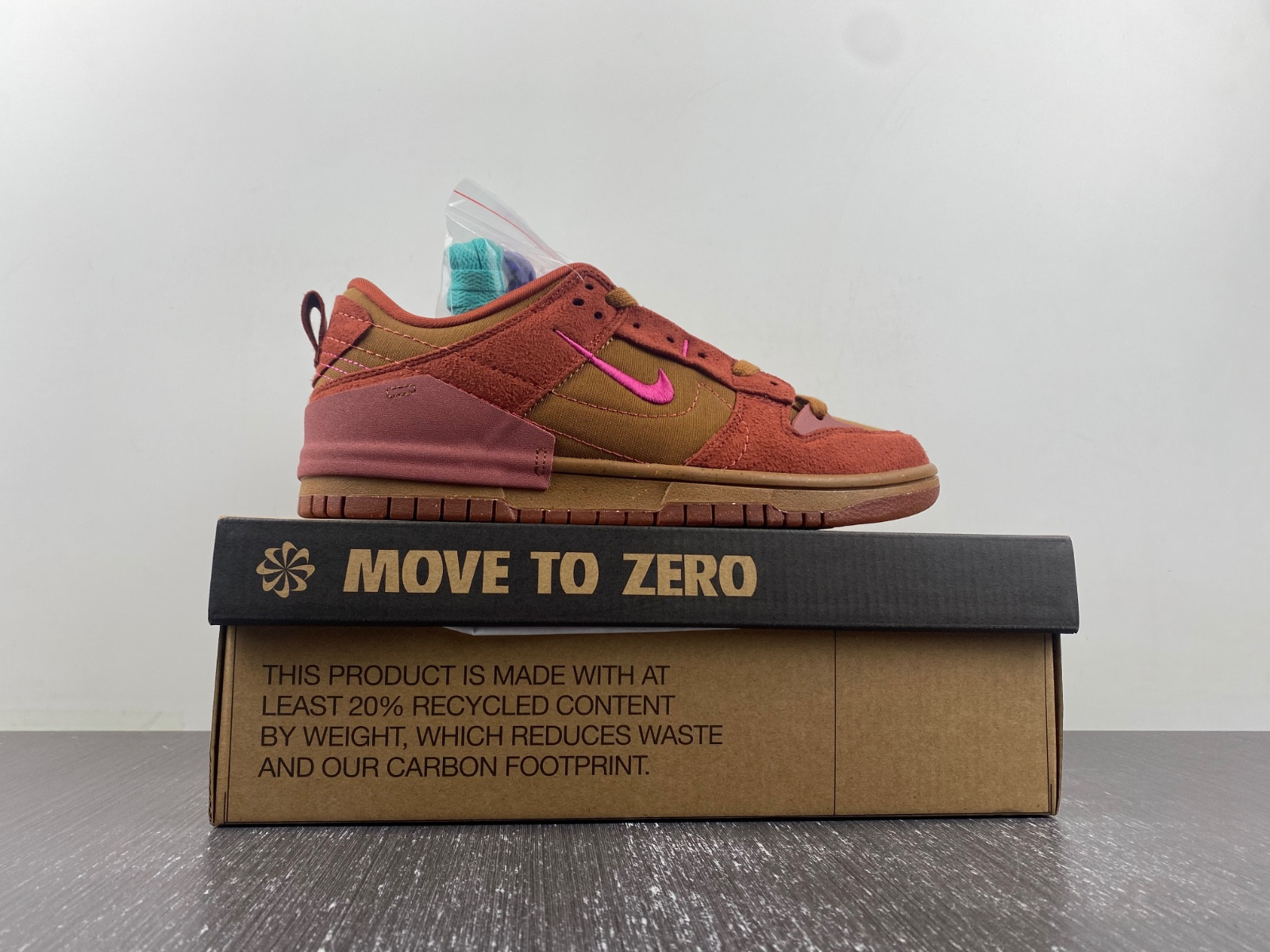 nike dunk low disrupt 2 desert bronze pink prime (w) dh4402-200