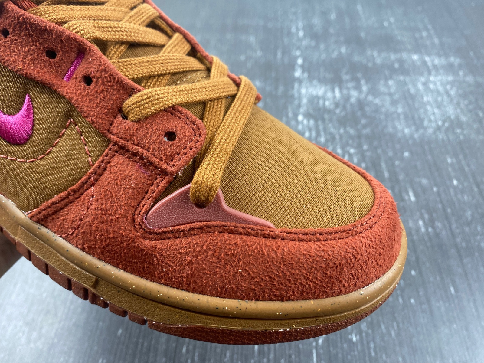 nike dunk low disrupt 2 desert bronze pink prime (w) dh4402-200