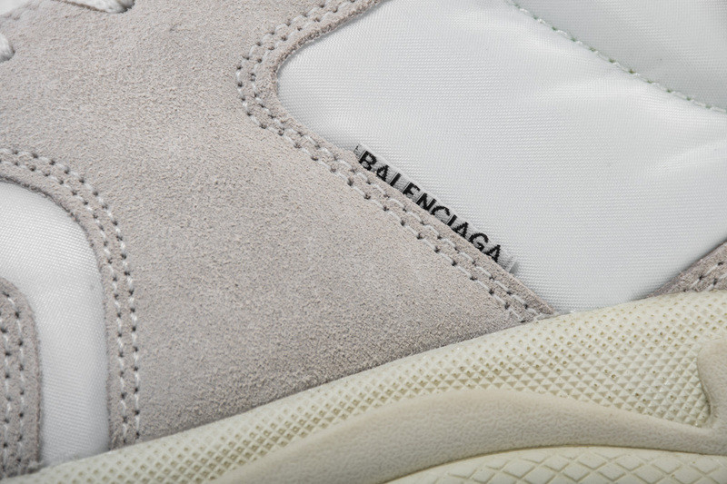 Ba*len*cia*ga triple s trainers white