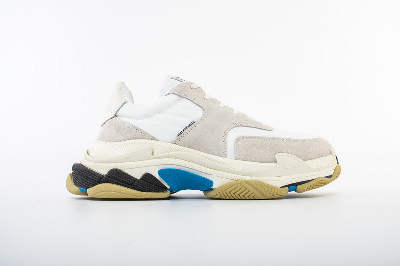 Ba*len*cia*ga triple s trainers white