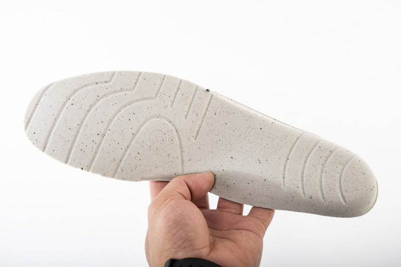 Ba*len*cia*ga triple s trainers white