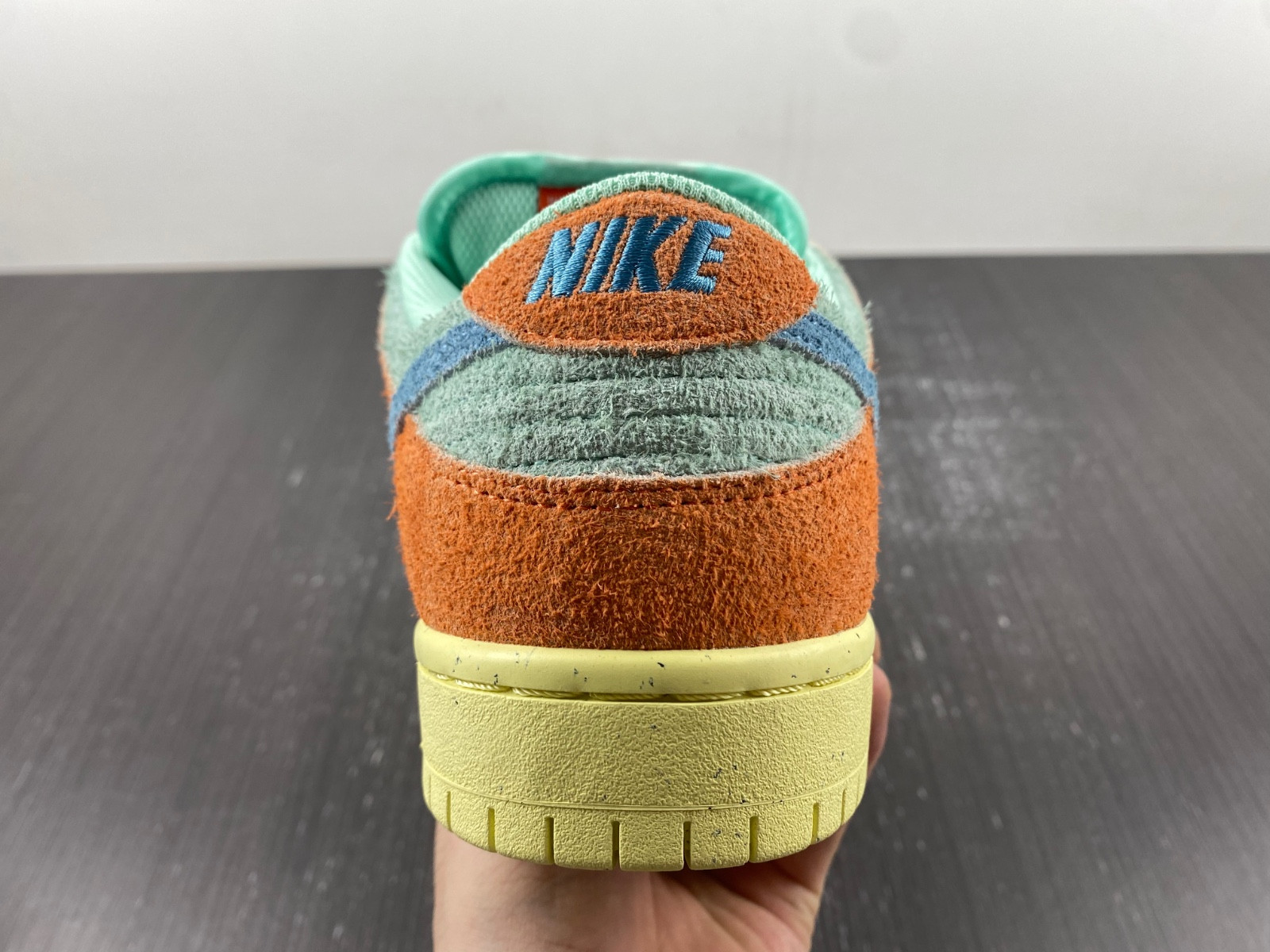 nike sb dunk low orange aqua dv5429-800