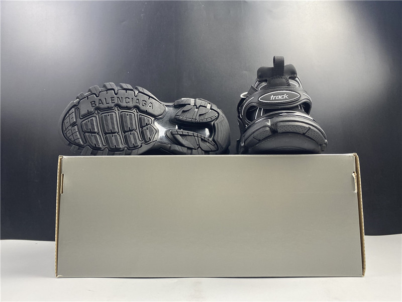 Ba*len*cia*ga track sneaker