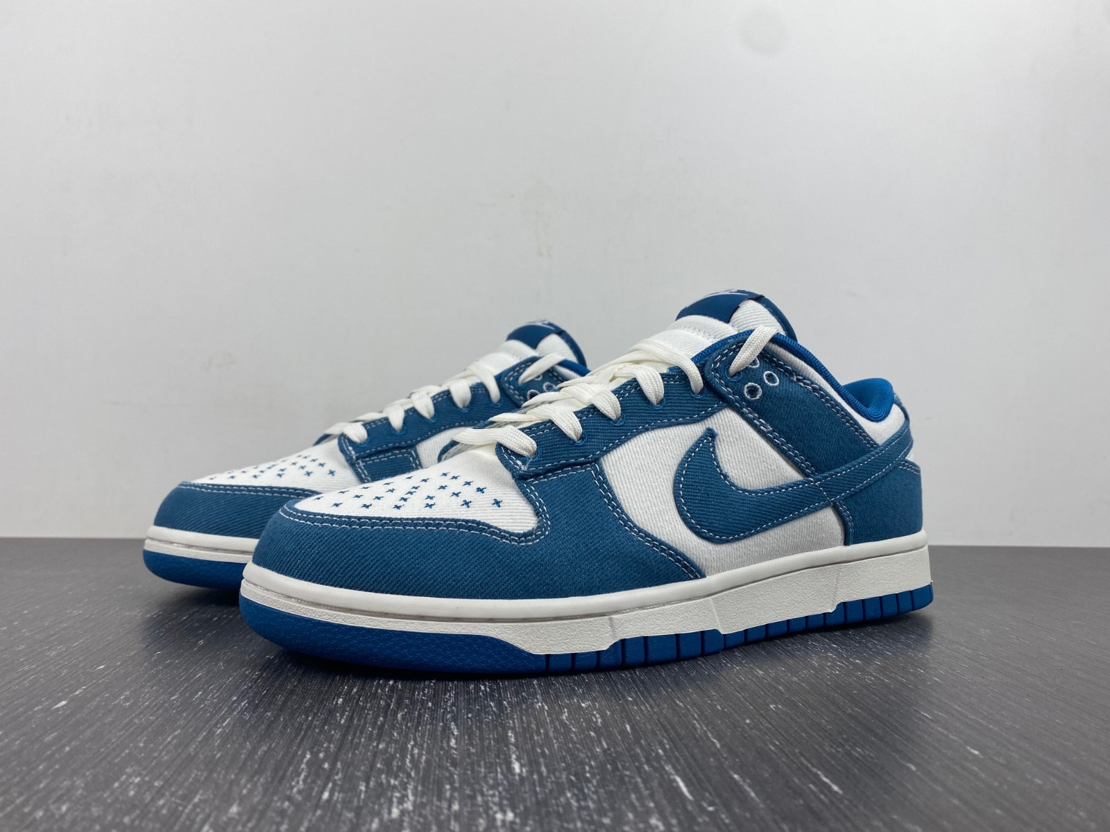 nike dunk low se "industrial blue" dv0834-101