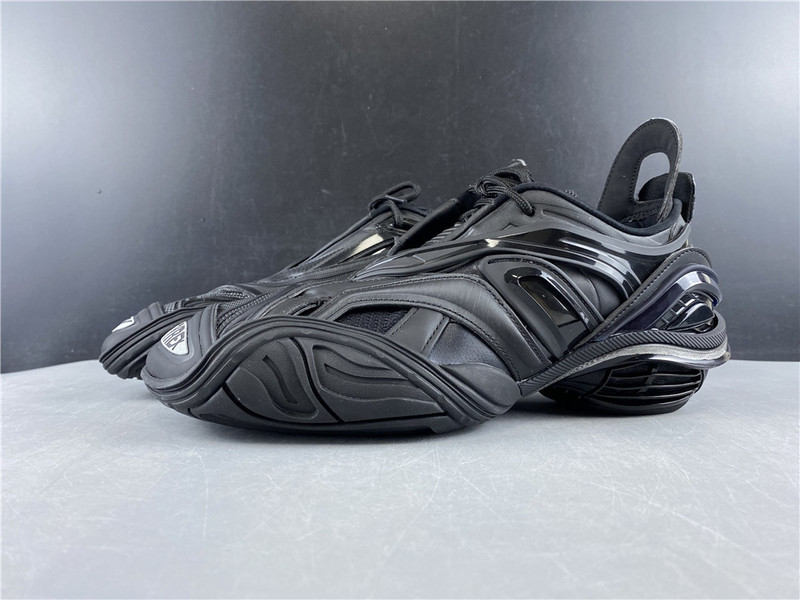 Ba*len*cia*ga 5.0 20ss runway