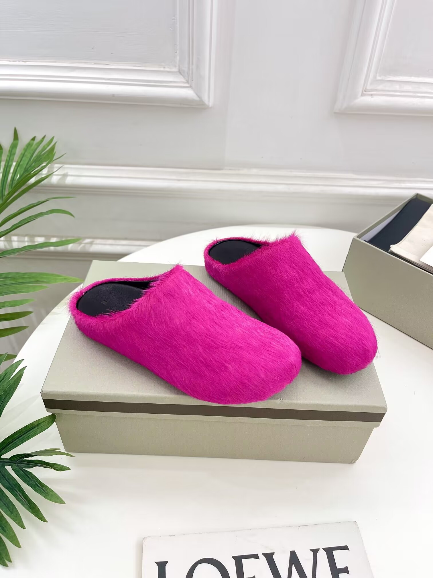 Ma*n1 pink fussbett sabot loafers