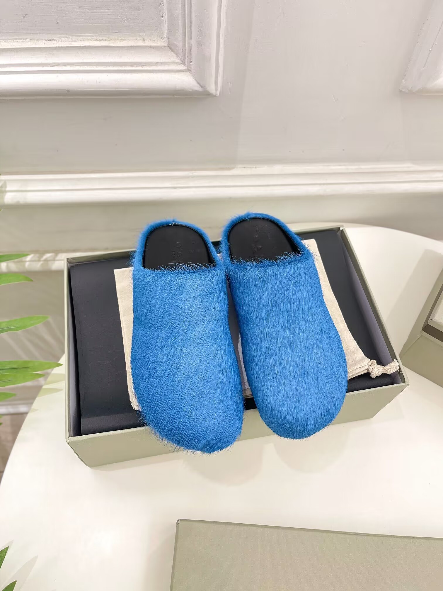 Ma*n1 blue fussbett sabot loafers