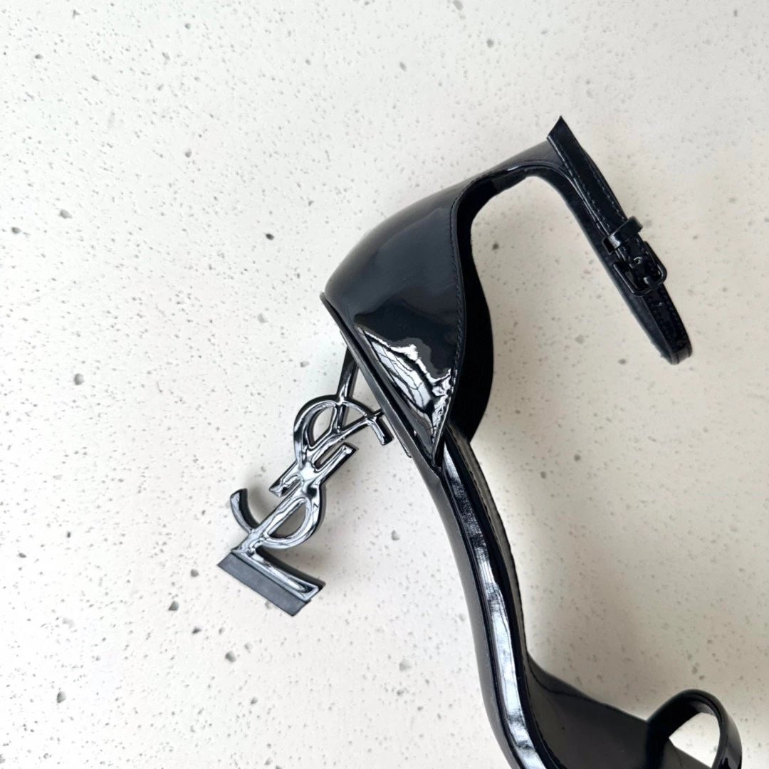 Y51 high helled shoes