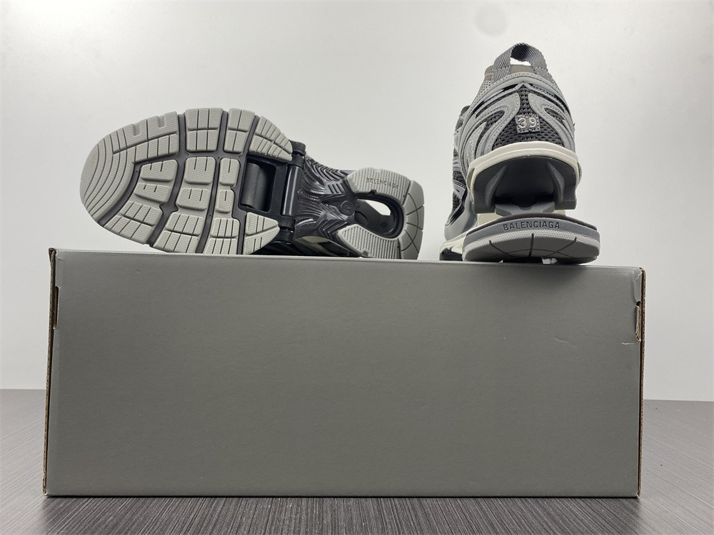 Ba*len*cia*ga x-pander 6.0 grey