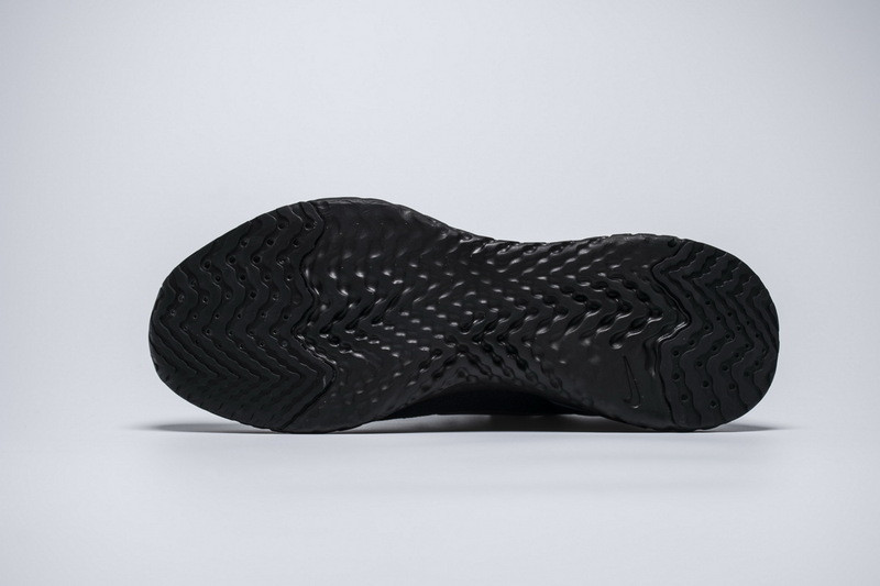 nike epic react flyknit black racer blue aq0067-004