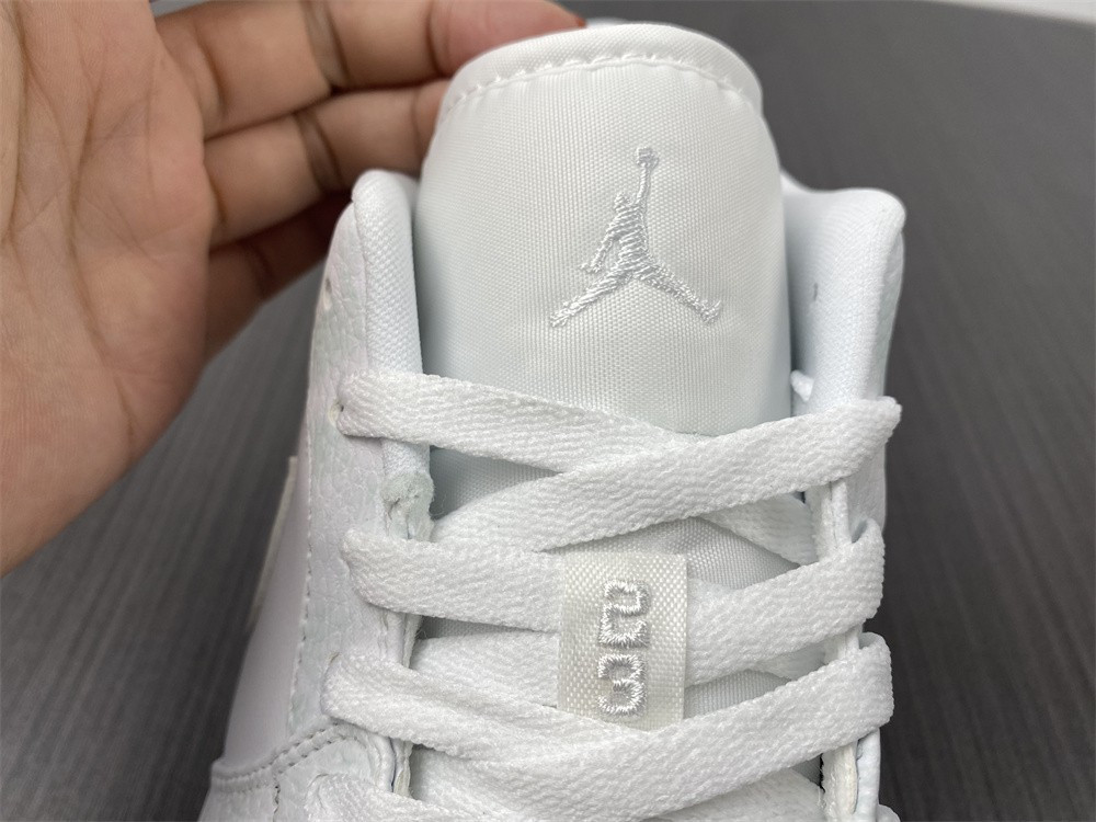 jordan 1 low triple white tumbled leather - 553558-130