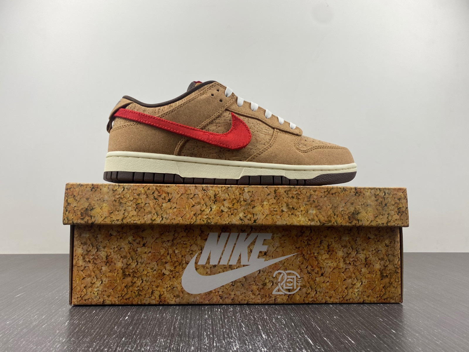nike dunk low sp clot cork men