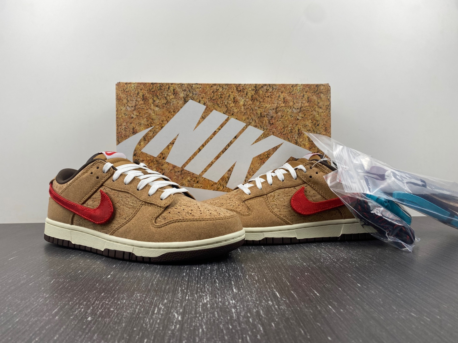 nike dunk low sp clot cork men