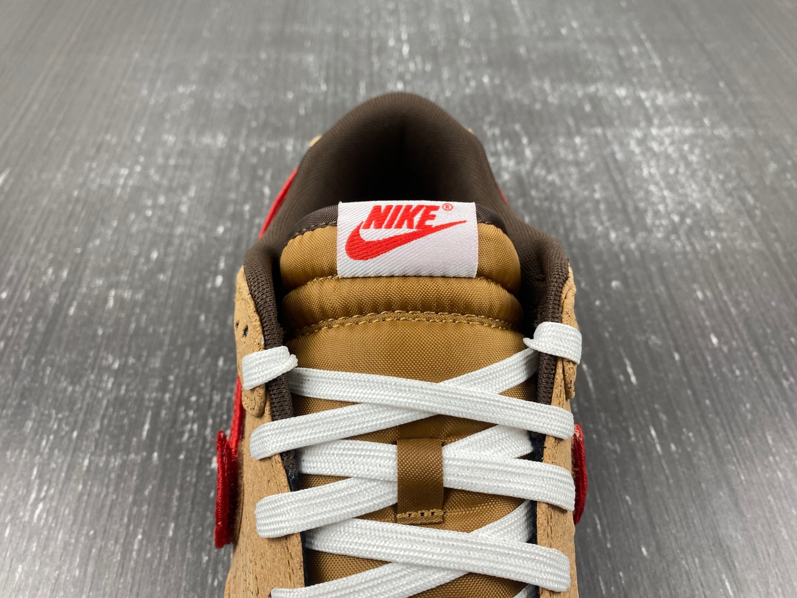 nike dunk low sp clot cork men