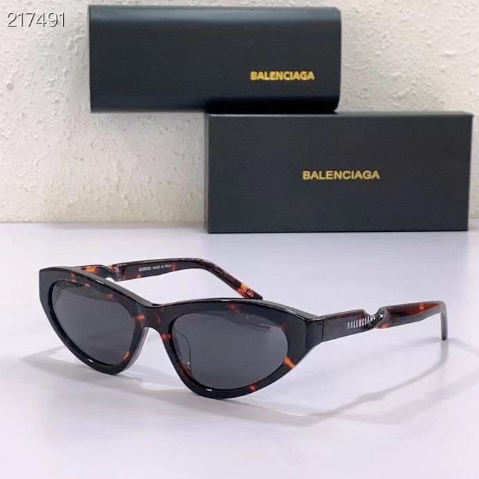 Ba*len*cia*ga sunglasses
