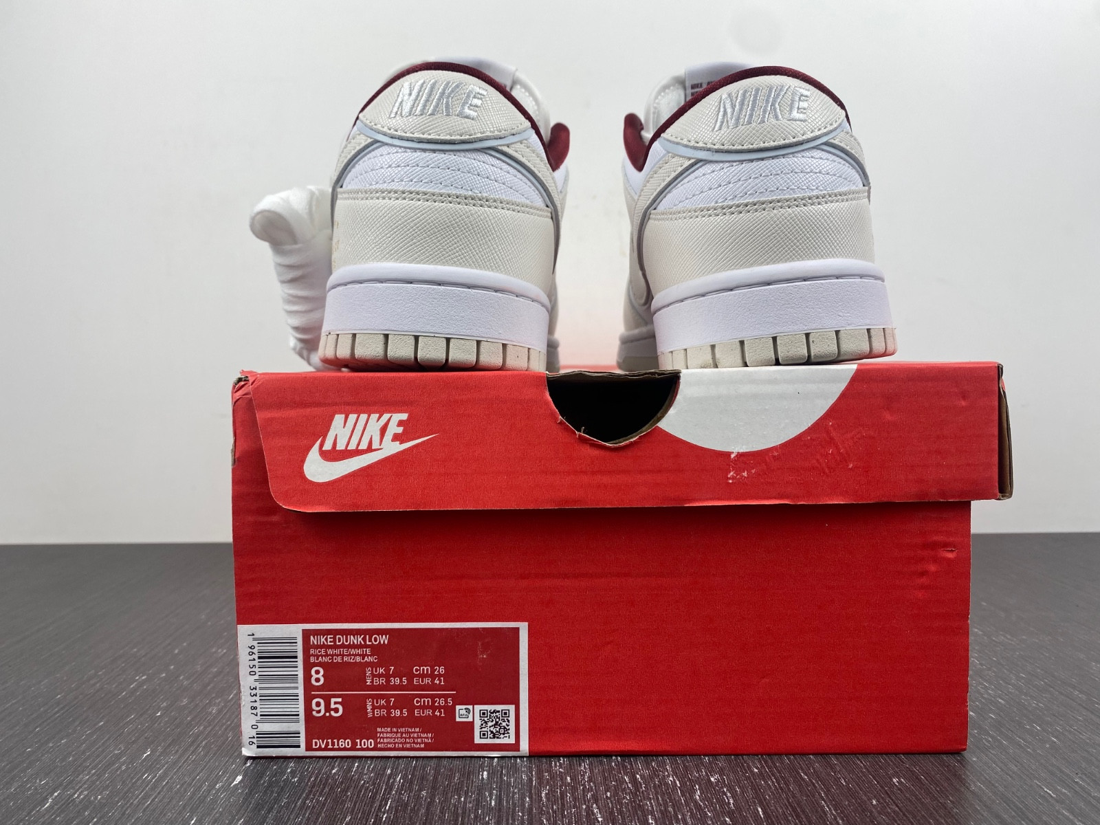 nike dunk low se just do it white phanT0m (women
